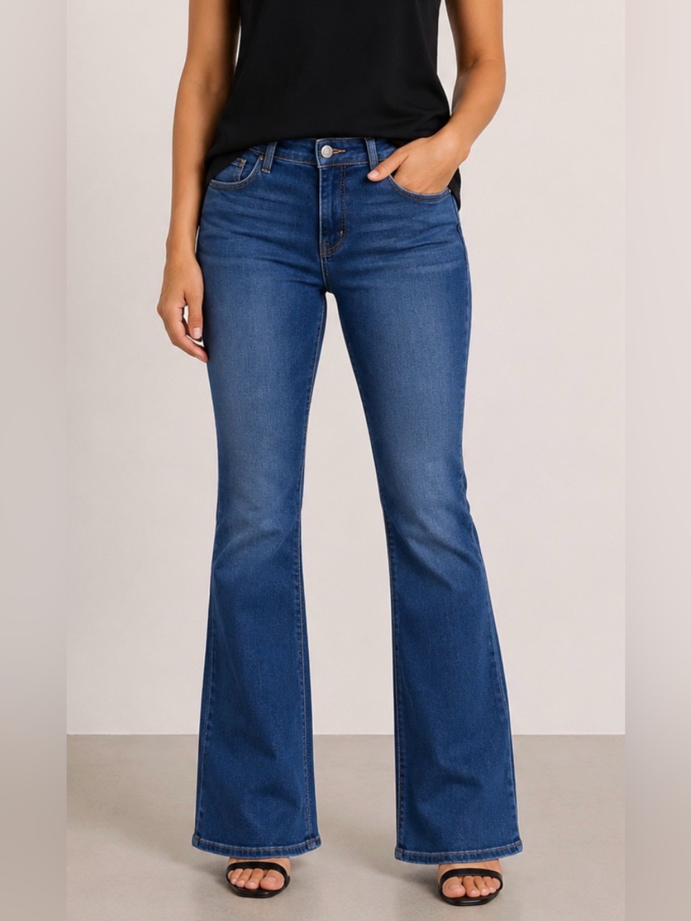 L’agence Bootcut Jeans Size 32